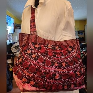 👜 Unbranded Floral Embroidered Tote Bag - Boho Chic 👜